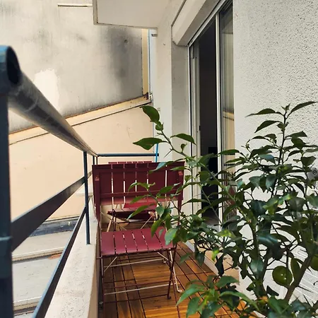 & Quiet, 10 Min To Palais & Train Station